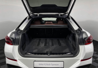 Новый BMW X6 2025 (9 фото)