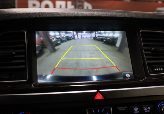 Подержанный автомобиль Genesis G80 2017 года (20 фото)