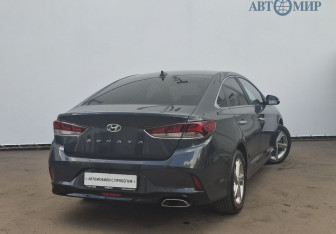 Подержанный автомобиль Hyundai Sonata 2018 года (5 фото)