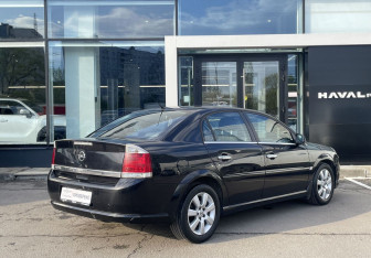 Подержанный автомобиль Opel Vectra Sedan 2007 года (5 фото)