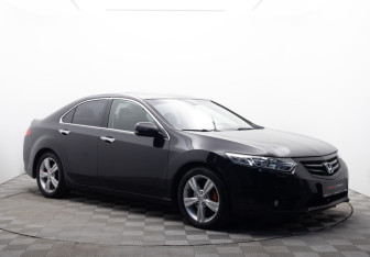 Подержанный автомобиль Honda Accord Sedan 2011 года (7 фото)