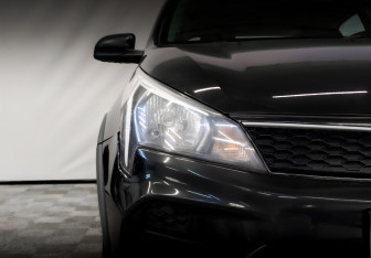 Подержанный автомобиль Kia Rio Hatchback 2021 года (17 фото)