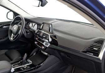 Подержанный автомобиль BMW X4 2019 года (13 фото)