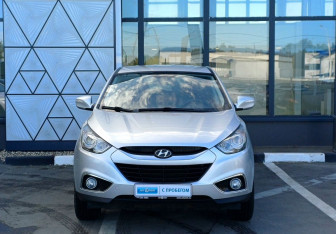 Подержанный автомобиль Hyundai ix35 2012 года (2 фото)