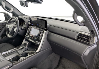 Новый Lexus LX 2024 (9 фото)