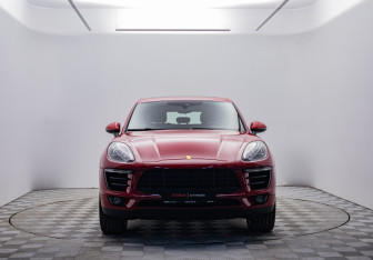 Подержанный автомобиль Porsche Macan 2018 года (2 фото)