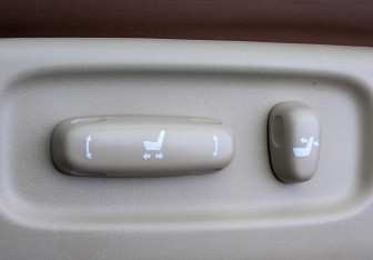 Подержанный автомобиль Toyota Land Cruiser Suv 2021 года (26 фото)