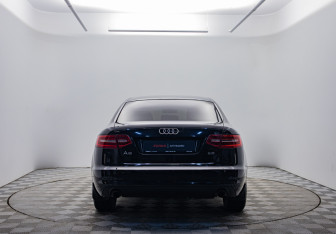 Подержанный автомобиль Audi A6 Sedan 2010 года (6 фото)