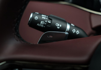 Подержанный автомобиль Land Rover Range Rover Evoque 2024 года (31 фото)