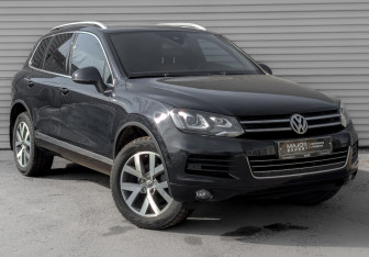 Подержанный автомобиль Volkswagen Touareg 2013 года (3 фото)