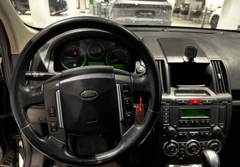 Подержанный автомобиль Land Rover Freelander 2007 года (10 фото)