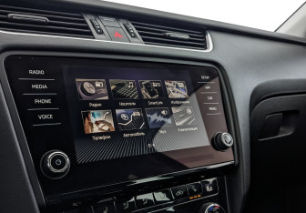 Подержанный автомобиль Skoda Octavia Liftback 2020 года (29 фото)