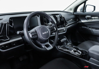 Подержанный автомобиль Kia Sportage 2022 года (9 фото)