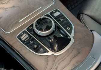 Подержанный автомобиль Mercedes-Benz GLC Coupe 2017 года (26 фото)