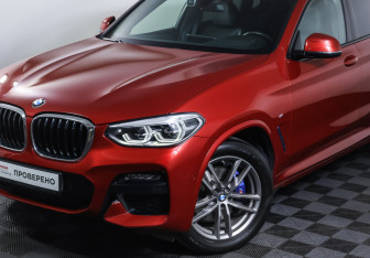 Подержанный автомобиль BMW X4 2020 года (25 фото)