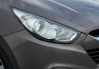 Подержанный автомобиль Hyundai ix35 2011 года (16 фото)
