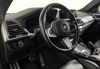 Подержанный автомобиль BMW X4 2021 года (12 фото)