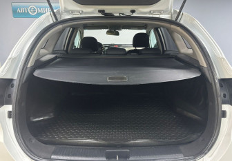 Подержанный автомобиль Kia Ceed Wagon 2016 года (13 фото)