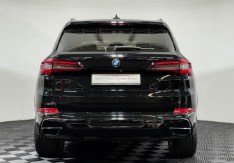 Подержанный автомобиль BMW X5 2020 года (4 фото)