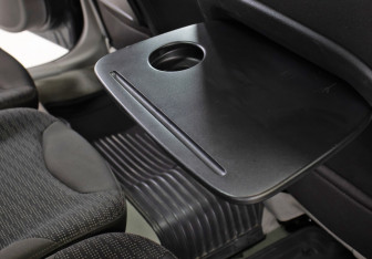 Подержанный автомобиль Peugeot 308 Wagon 2008 года (14 фото)