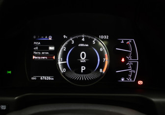 Подержанный автомобиль Lexus ES 2018 года (11 фото)