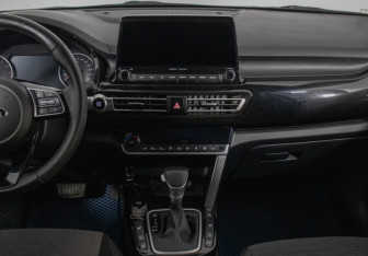 Подержанный автомобиль Kia Seltos 2021 года (14 фото)