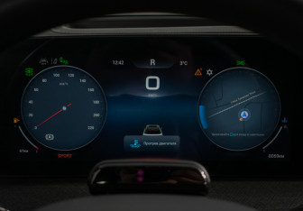 Подержанный автомобиль Jaecoo J8 2024 года (13 фото)