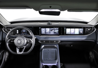 Подержанный автомобиль Voyah Free 2024 года (17 фото)