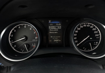 Подержанный автомобиль Toyota Camry Sedan 2021 года (16 фото)