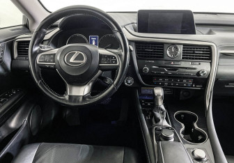 Подержанный автомобиль Lexus RX 2016 года (12 фото)