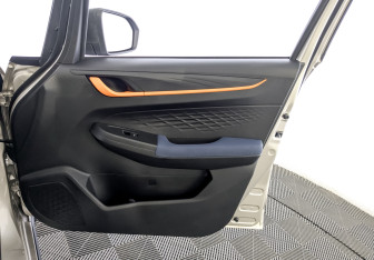 Подержанный автомобиль LIVAN X3Pro 2023 года (24 фото)