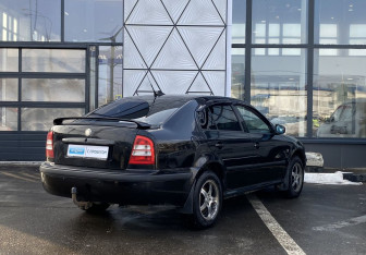 Подержанный автомобиль Skoda Octavia Liftback 2008 года (5 фото)