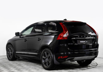Подержанный автомобиль Volvo XC60 2014 года (5 фото)
