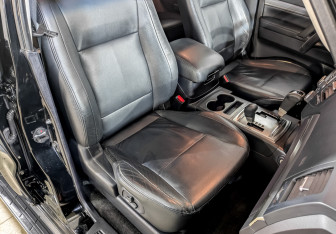 Подержанный автомобиль Mitsubishi Pajero 2011 года (24 фото)