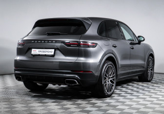 Подержанный автомобиль Porsche Cayenne 2019 года (5 фото)