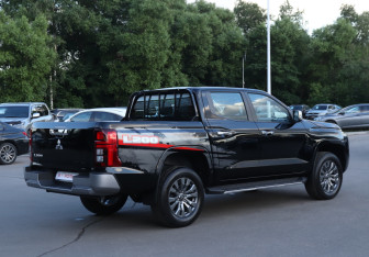 Новый Mitsubishi L200 2025 (5 фото)