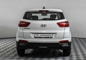 Подержанный автомобиль Hyundai Creta 2019 года (6 фото)