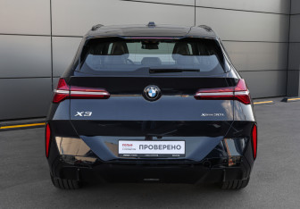 Подержанный автомобиль BMW X3 2025 года (6 фото)