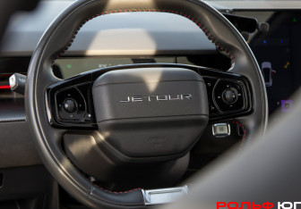 Подержанный автомобиль Jetour Dashing 2022 года (13 фото)