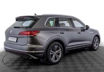 Подержанный автомобиль Volkswagen Touareg 2019 года (5 фото)