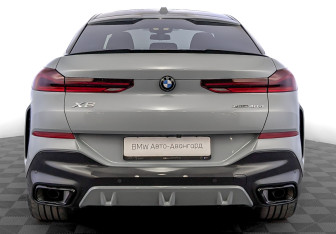 Подержанный автомобиль BMW X6 2024 года (6 фото)