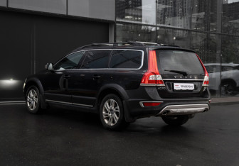 Подержанный автомобиль Volvo XC70 2015 года (7 фото)