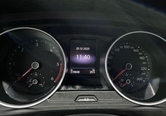 Подержанный автомобиль Volkswagen Tiguan 2017 года (12 фото)