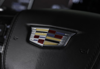 Подержанный автомобиль Cadillac Escalade Suv 2022 года (19 фото)