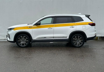 Подержанный автомобиль Chery Tiggo 8 Pro 2023 года (8 фото)