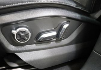 Подержанный автомобиль Audi Q7 2018 года (12 фото)