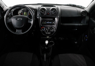 Подержанный автомобиль LADA (ВАЗ) Granta Sedan 2013 года (6 фото)