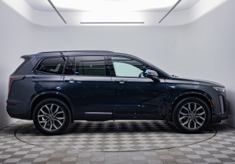 Подержанный автомобиль Cadillac XT6 2021 года (6 фото)