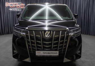 Подержанный автомобиль Toyota Alphard 2019 года (2 фото)
