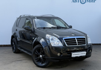 Подержанный автомобиль SsangYong Rexton 2010 года (3 фото)